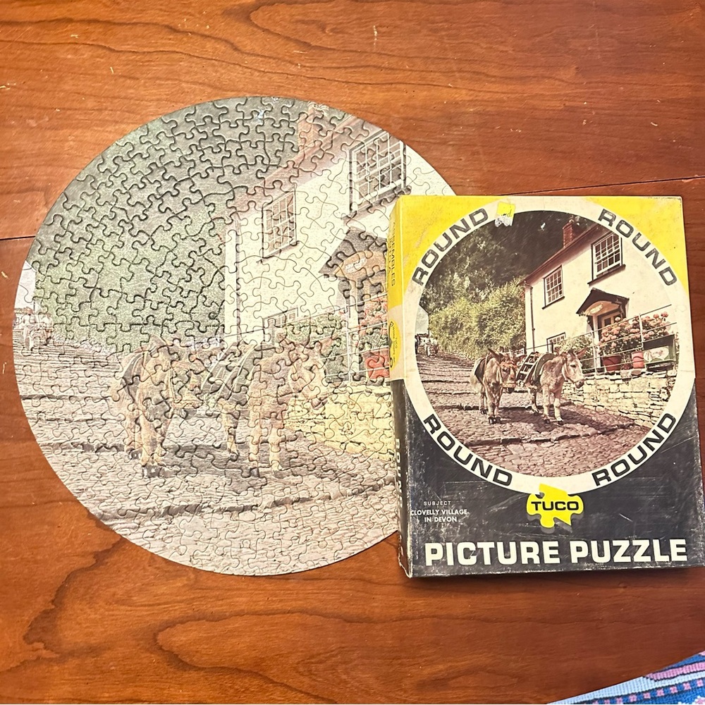 Vintage TUCO Round Puzzle - Clovelly Village Devon, 300 Pieces, Complete